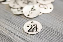 Ciondoli per calendario dell’avvento con numeri in Handlettering dall‘1 al 24 - Cod. art. 8307