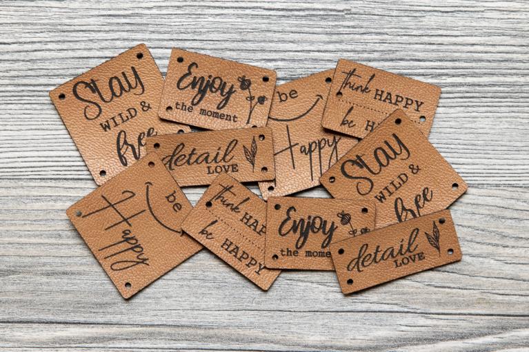 Set con design 'Message' di Unikati (Pelle sintetica) - Cod. art. 9104