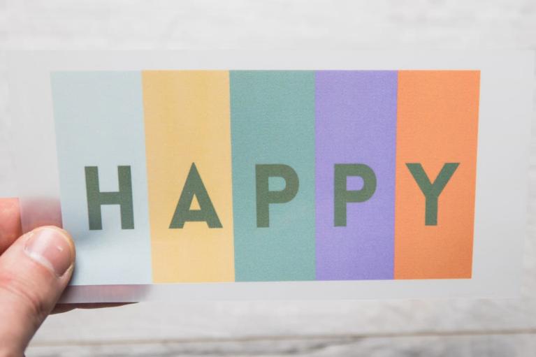 Immagine da stirare designer \"HAPPY\" di Unikati – Bag Design (Cod. art. 9406)