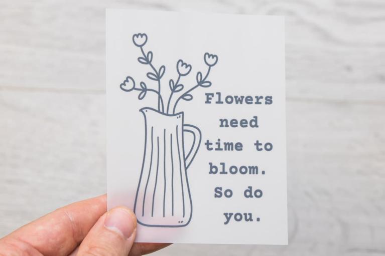 Immagine da stirare designer \"Flowers...\" di Unikati – Bag Design (Cod. art. 9417)